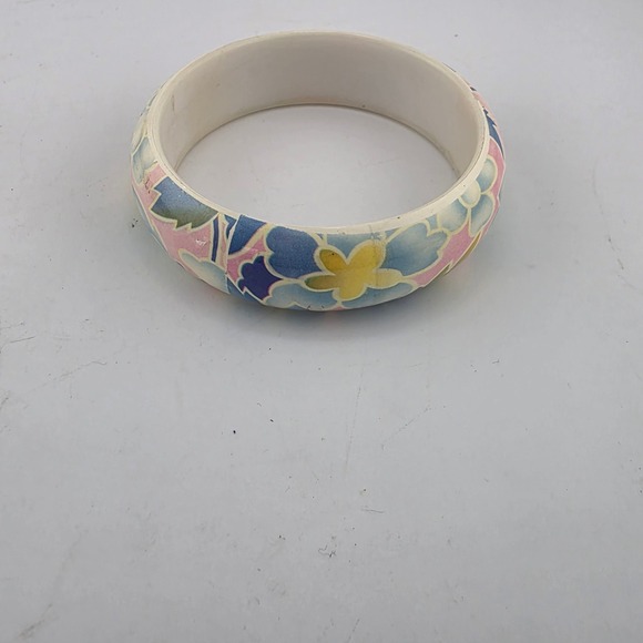 Floral Bangle Bracelet Cream Pastel Pink Blue Yellow Flower Jewelry - Picture 1 of 5